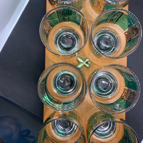 8 mid century low ball green and gold glasses with wooden glass caddy - Picture 8 of 13